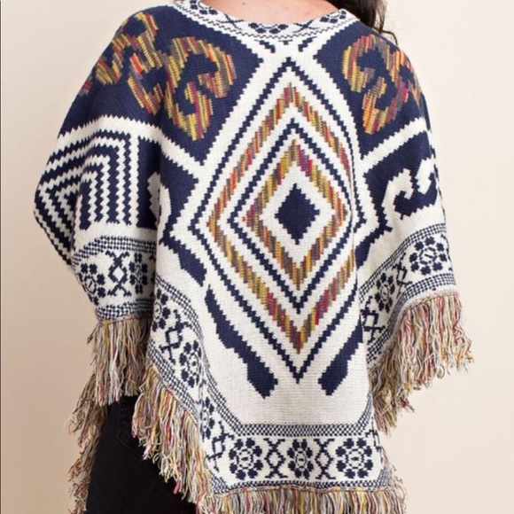 Poncho - Picture 3 of 3